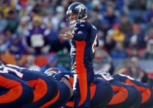 Jay Cutler and the offensive line deserve Pro Bowl accolades. (AP Photo)