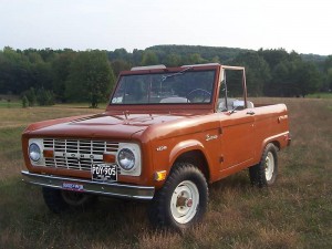 1967_Ford_Bronco_302_V8_4x4_Hardtop_Front