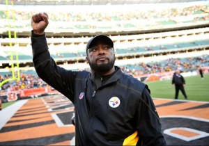Coach Mike Tomlin of the Pittsburgh Steelers salutes the fans after a win over the Cincinnati Bengals at Paul Brown Stadium on November 13, 2011 in Cincinnati, Ohio. The Steelers won 24-17.  (Grant Halverson/Getty Images)